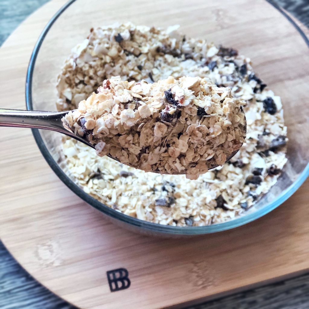 Ayurvedisches veganes Granola