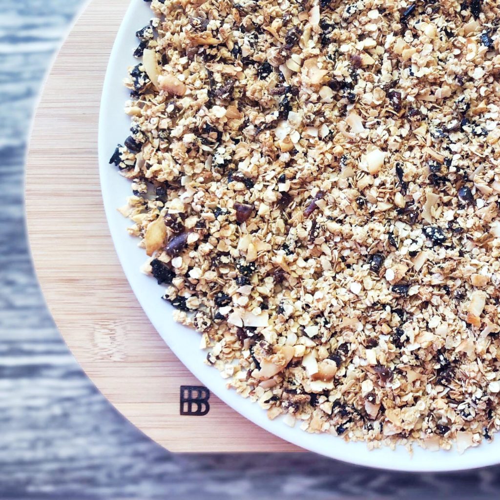 Ayurvedisches veganes Granola